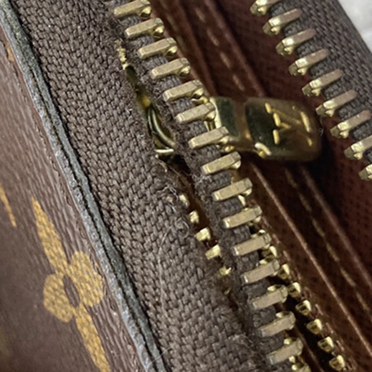 Louis Vuitton Long Zippy Wallet Monogram Leather Brown – view 18