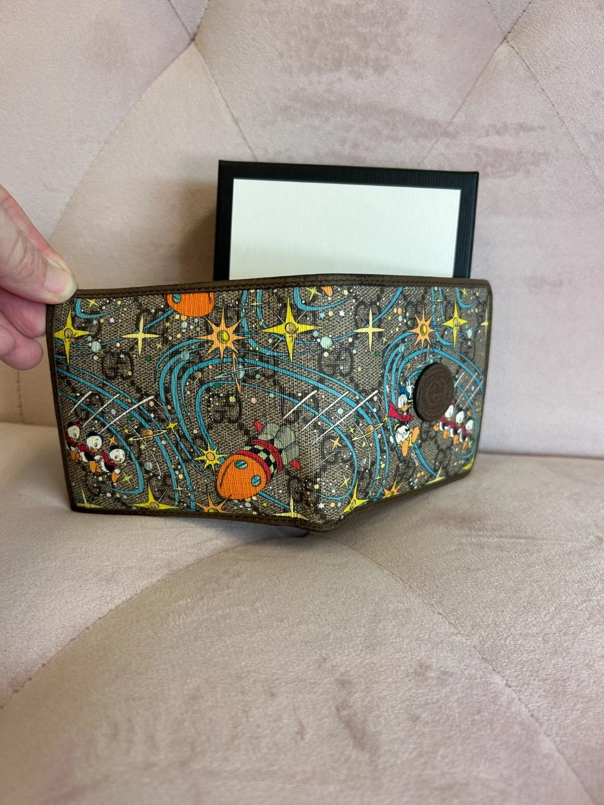 Gucci x Disney GG Supreme Donald Duck Billfold Wallet – view 2