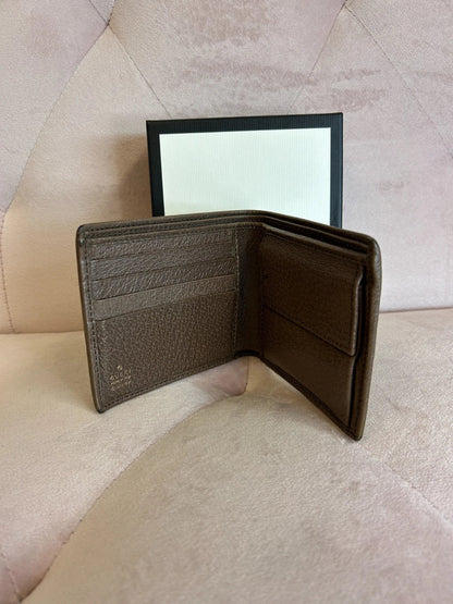 Gucci x Disney GG Supreme Donald Duck Billfold Wallet – view 4