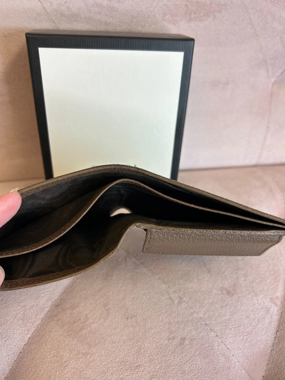 Gucci x Disney GG Supreme Donald Duck Billfold Wallet – view 5