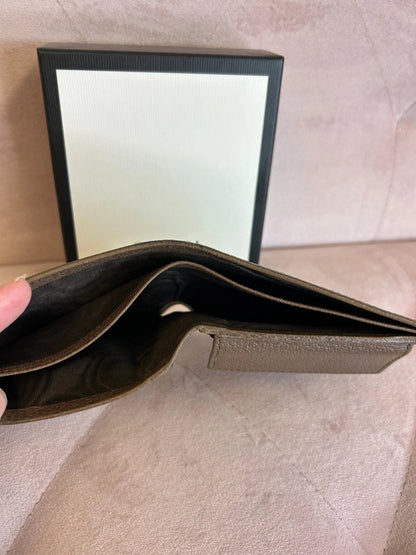 Gucci x Disney GG Supreme Donald Duck Billfold Wallet – view 5