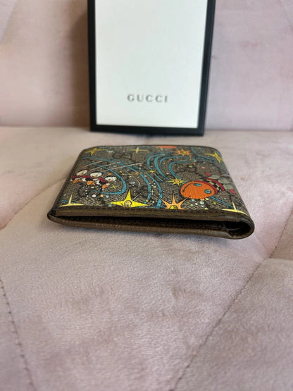 Gucci x Disney GG Supreme Donald Duck Billfold Wallet – view 7