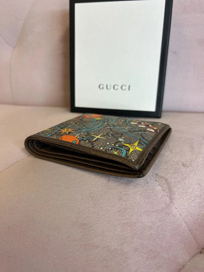 Gucci x Disney GG Supreme Donald Duck Billfold Wallet – view 8