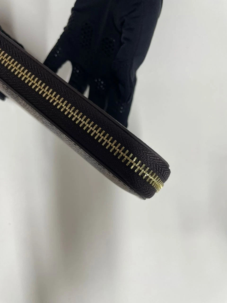 Louis Vuitton Damier Ebene Zippy Zip Around Long Wallet – view 5