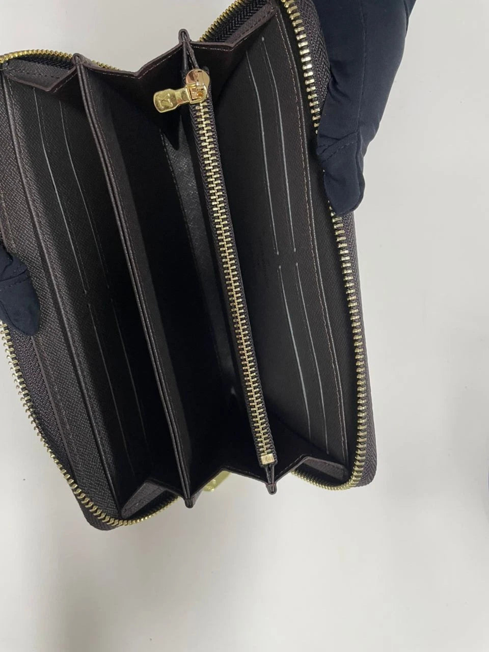Louis Vuitton Damier Ebene Zippy Zip Around Long Wallet – view 6